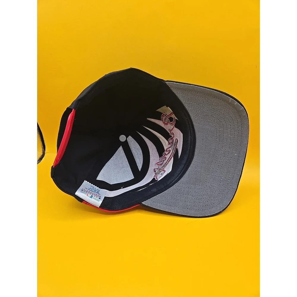 VIntage Atlanta Braves Snap Back Hat. 90's Excellent Condition! **Rare Find** - Picture 5 of 9